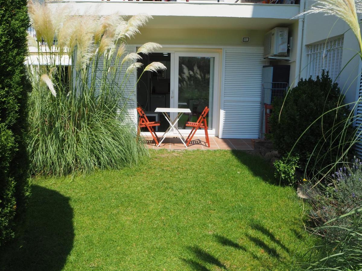 Apartament Amb Piscina I Aparcament - Baixos Amb Jardinet Calella De Palafrugell Exterior photo